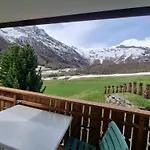 Azurit Ski-in, Ski-out Lägenhet Saas Fee