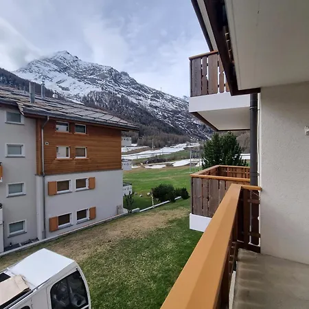 Azurit Ski-in, Ski-out Daire *